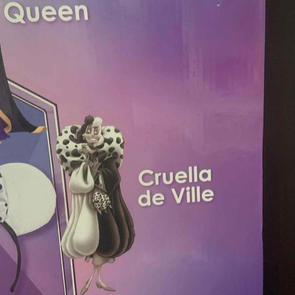 Disney Villains 5 Piece Ear Kit, New In Box